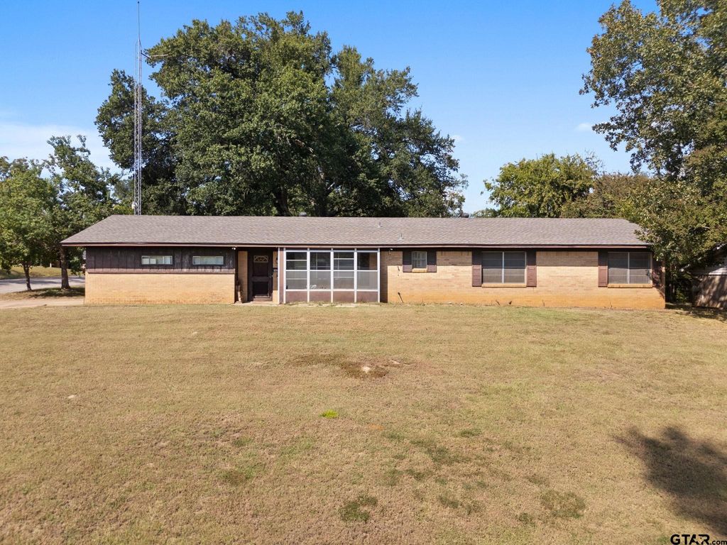 2002 Faulkner St., Tyler, TX 75701