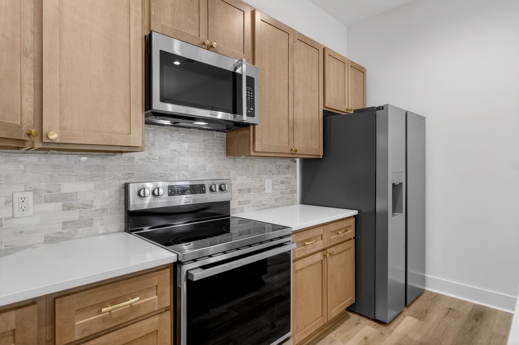 Image 11 of property listing at 459 Sablewood Drive, Huger, SC 29450