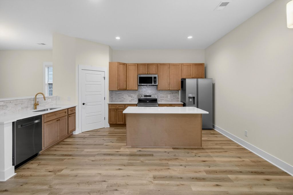 Image 13 of property listing at 459 Sablewood Drive, Huger, SC 29450