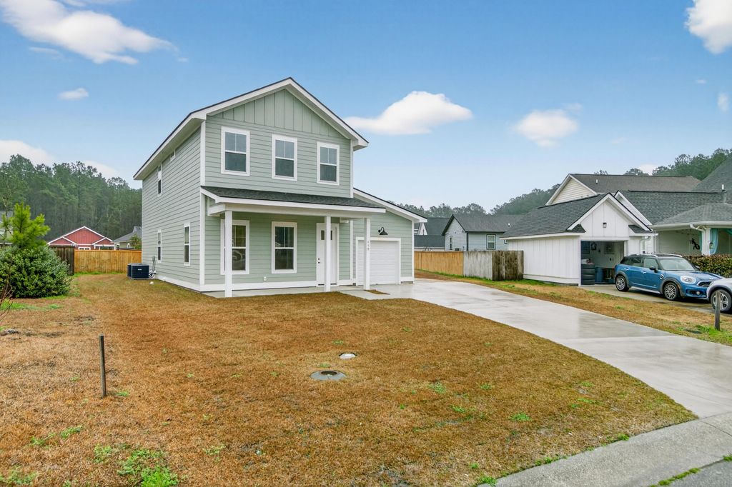 Image 2 of property listing at 459 Sablewood Drive, Huger, SC 29450