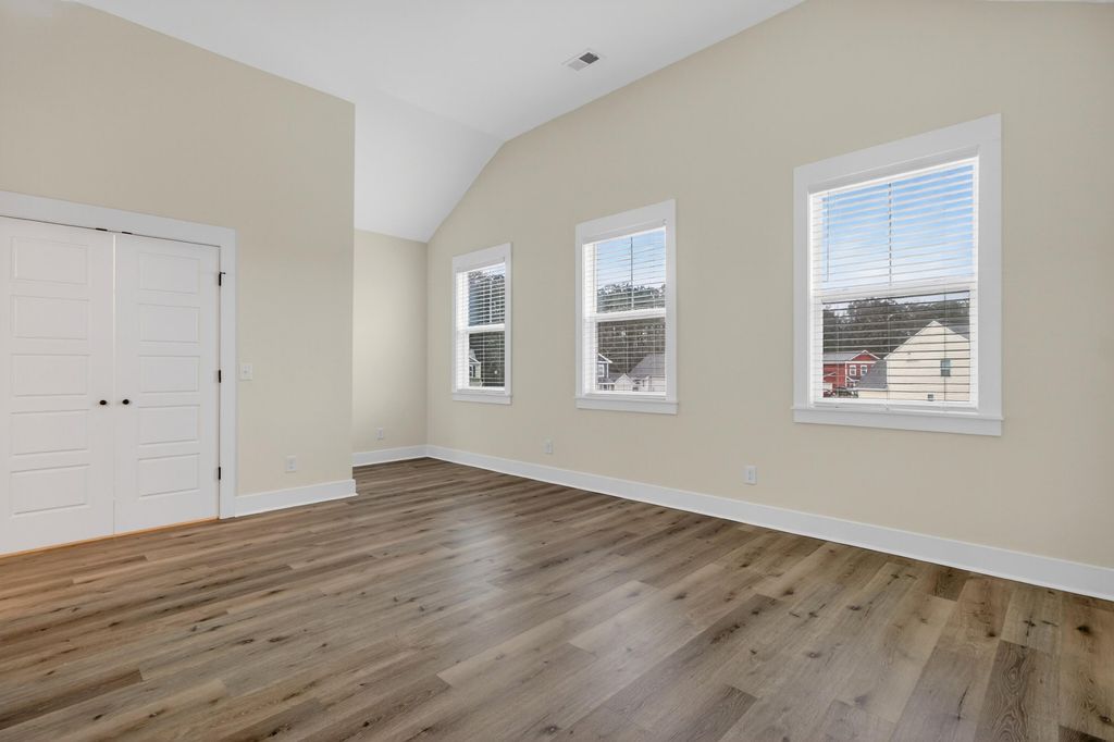 Image 26 of property listing at 459 Sablewood Drive, Huger, SC 29450