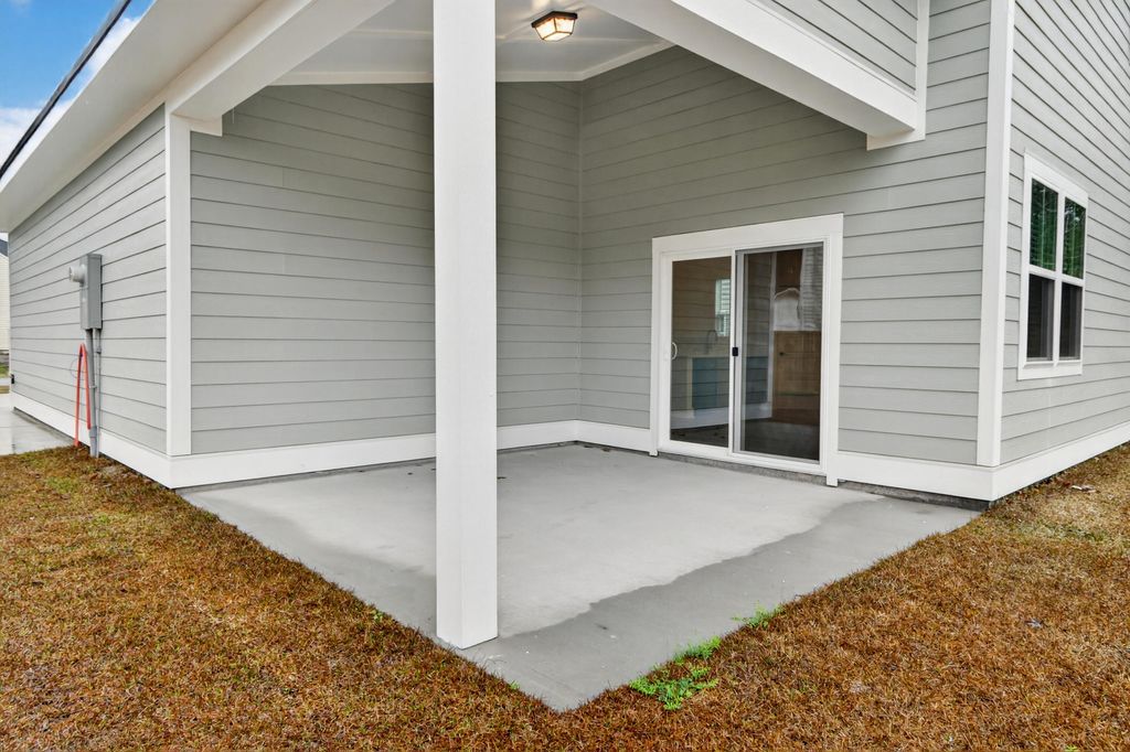 Image 36 of property listing at 459 Sablewood Drive, Huger, SC 29450