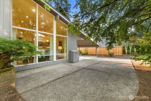 1646 152nd Avenue SE, Bellevue, WA 98007