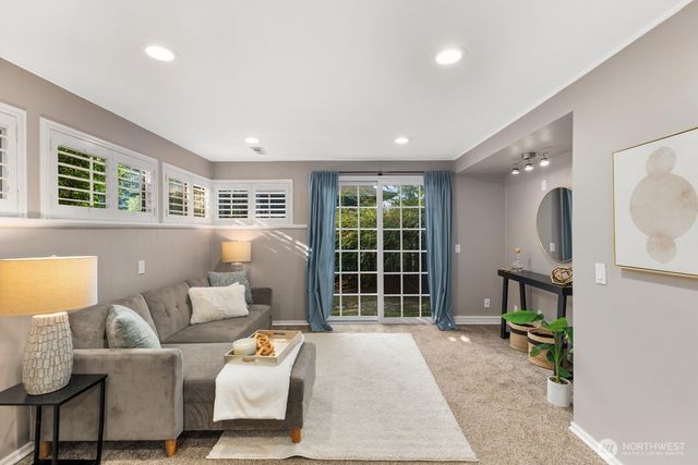 1646 152nd Avenue SE, Bellevue, WA 98007
