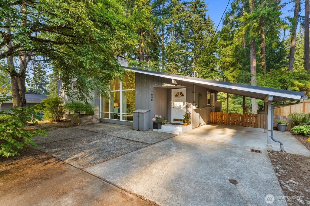 1646 152nd Avenue SE, Bellevue, WA 98007