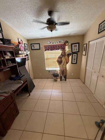 8164 PELICAN HARBOUR Drive, Lake Worth, FL 33467
