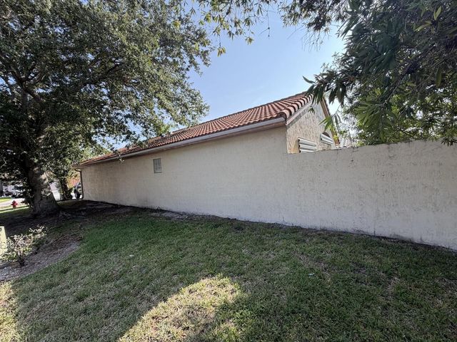 8164 PELICAN HARBOUR Drive, Lake Worth, FL 33467