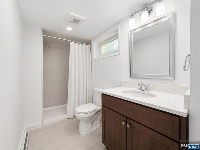 28 Carr Street 1, Pompton Lakes, NJ 07442