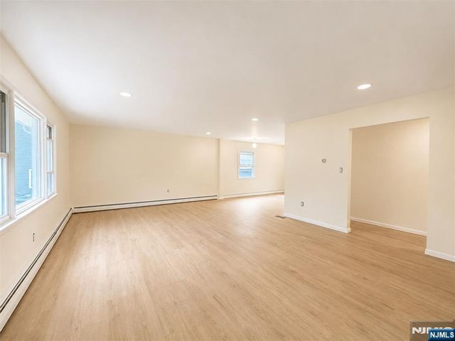 28 Carr Street 1, Pompton Lakes, NJ 07442