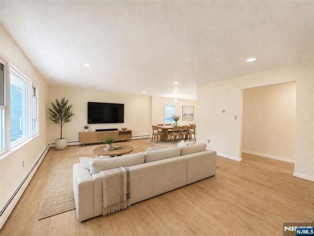 28 Carr Street 1, Pompton Lakes, NJ 07442