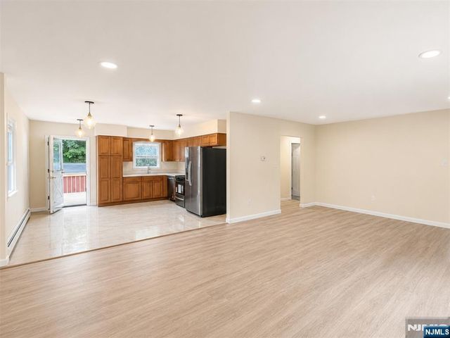 28 Carr Street 1, Pompton Lakes, NJ 07442