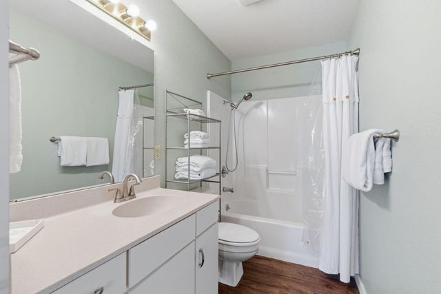 2700 Green Mountain Drive 5, Branson, MO 65616