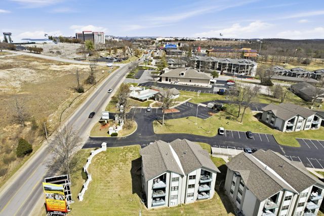 2700 Green Mountain Drive 5, Branson, MO 65616