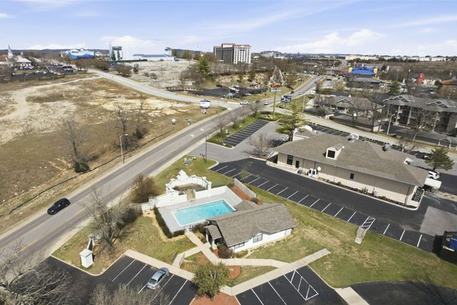 2700 Green Mountain Drive 5, Branson, MO 65616