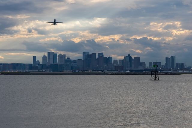 285 Lynn Shore Dr 710, Lynn, MA 01902