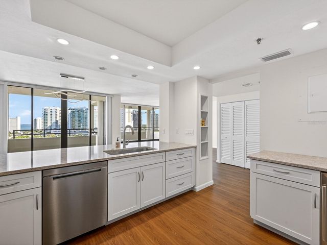 1255 N GULFSTREAM AVENUE 1101, Sarasota, FL 34236
