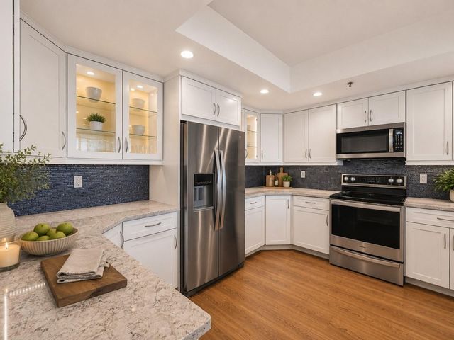 1255 N GULFSTREAM AVENUE 1101, Sarasota, FL 34236