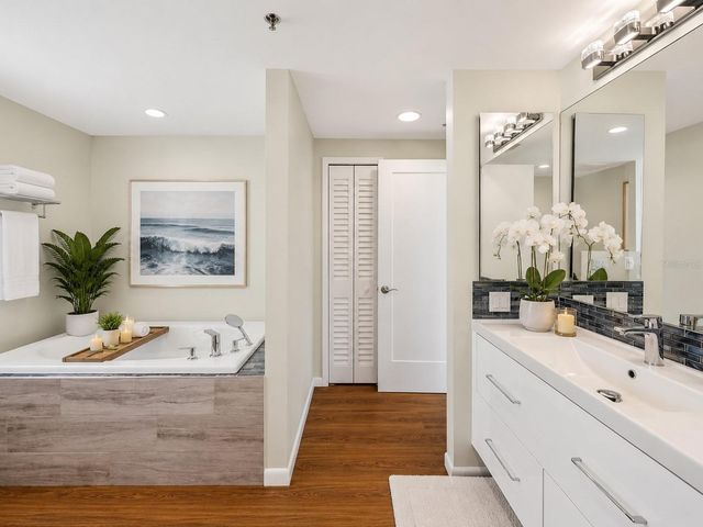 1255 N GULFSTREAM AVENUE 1101, Sarasota, FL 34236