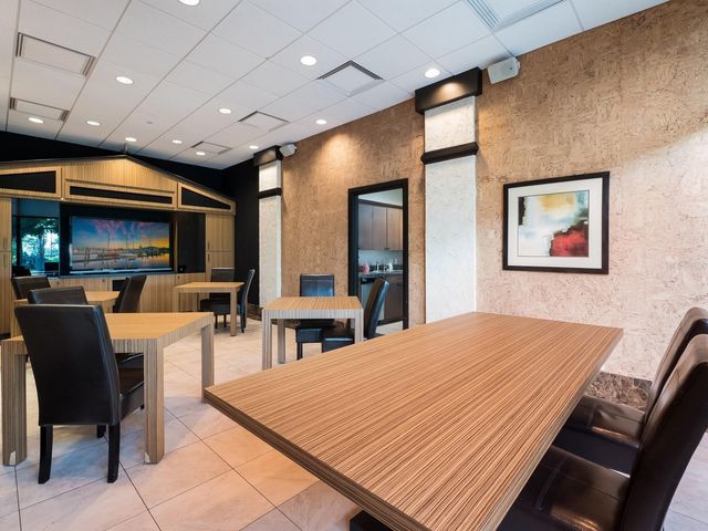 1255 N GULFSTREAM AVENUE 1101, Sarasota, FL 34236