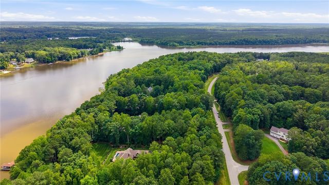 13500 Chesdin Landing Dr, Chesterfield, VA 23838