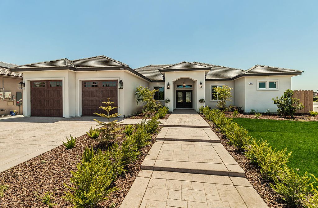 4302 S Chatham Street, Visalia, CA 93277