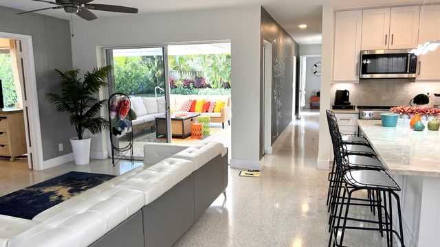 464 NW 11th Street, Boca Raton, FL 33432