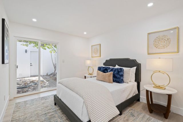 1022 E Evelyn Avenue, Sunnyvale, CA 94086