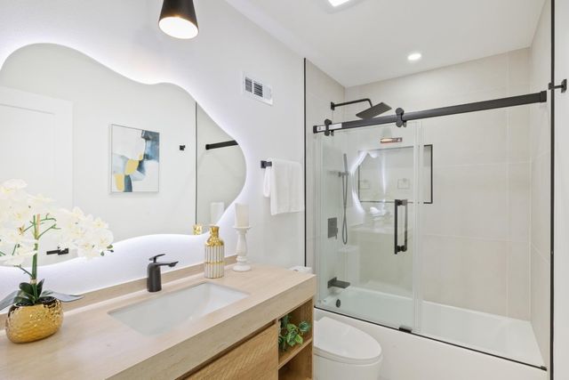 1022 E Evelyn Avenue, Sunnyvale, CA 94086