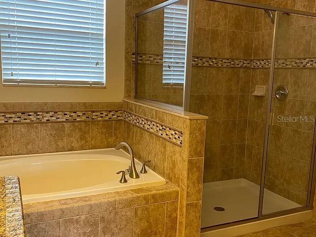 2252 GRANTHAM AVENUE, Davenport, FL 33837