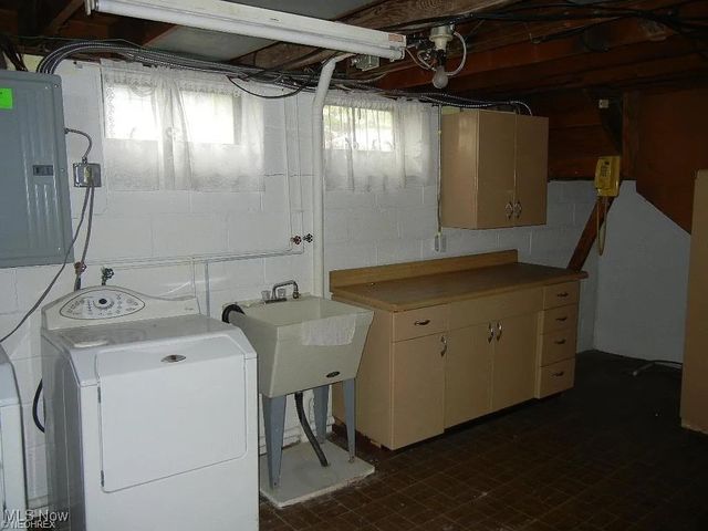 6228 Archwood Road, Independence, OH 44131