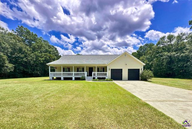 634 Old Perry Road, Kathleen, GA 31047