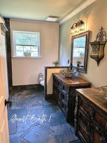 634 Old Perry Road, Kathleen, GA 31047