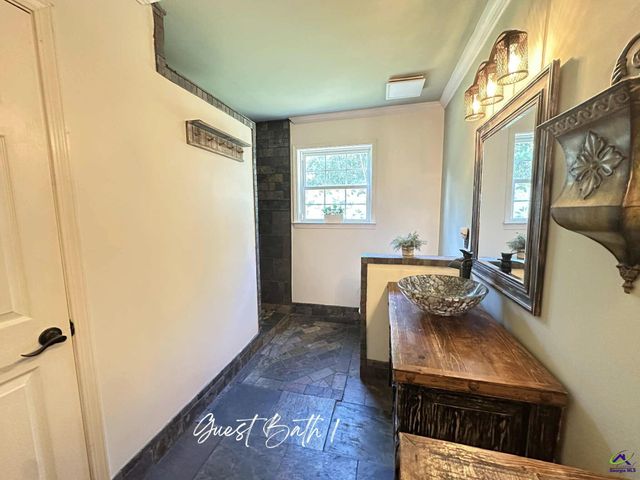 634 Old Perry Road, Kathleen, GA 31047