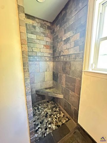 634 Old Perry Road, Kathleen, GA 31047
