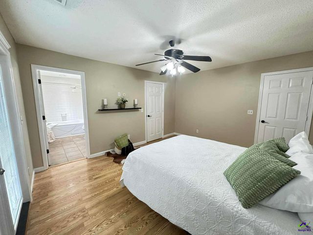 634 Old Perry Road, Kathleen, GA 31047