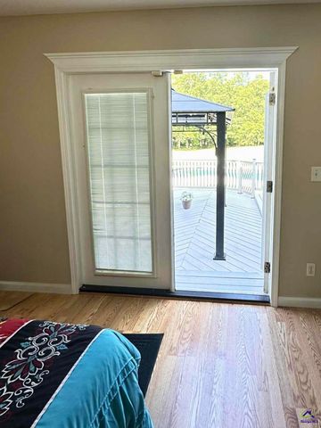 634 Old Perry Road, Kathleen, GA 31047