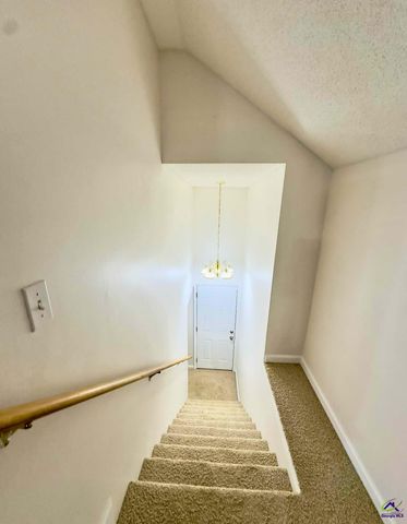634 Old Perry Road, Kathleen, GA 31047