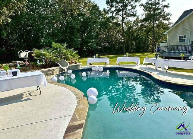 634 Old Perry Road, Kathleen, GA 31047