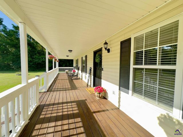 634 Old Perry Road, Kathleen, GA 31047