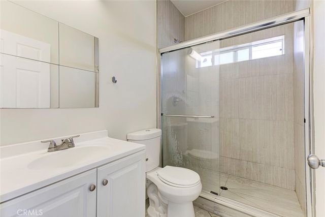 6821 Agnes Ave., North Hollywood, CA 91605