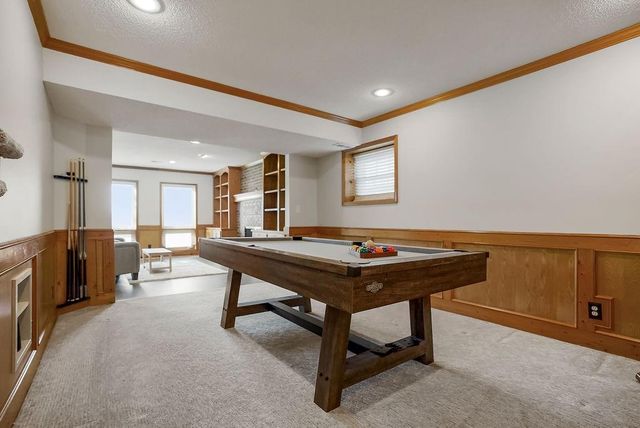 15142 Oakmont Street, Overland Park, KS 66221