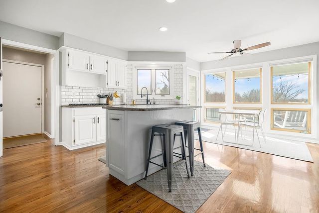 15142 Oakmont Street, Overland Park, KS 66221