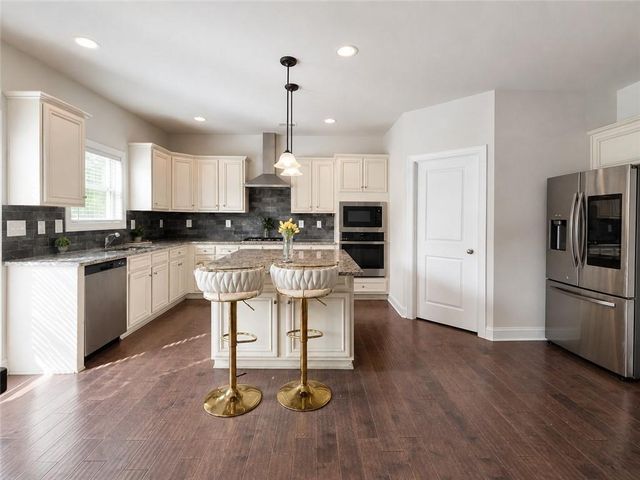 204 Camdale Court, Mcdonough, GA 30252
