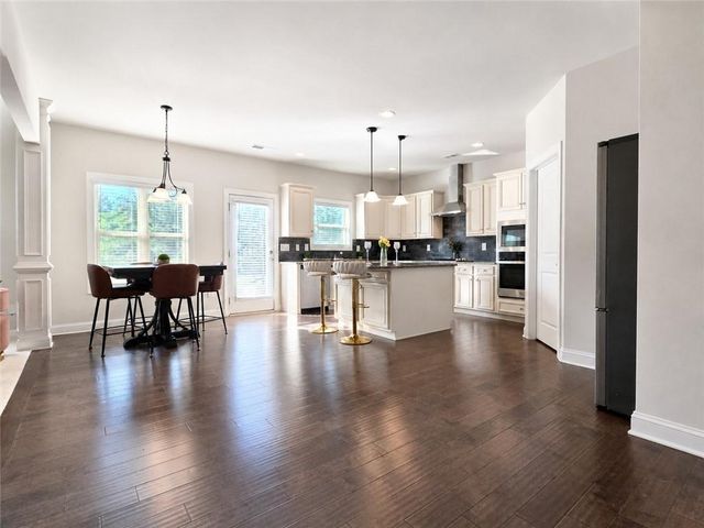 204 Camdale Court, Mcdonough, GA 30252