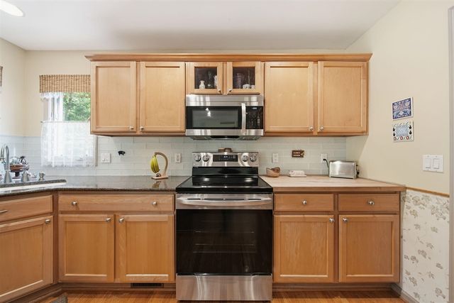 8352 Alta Vista Drive, Pinckney, MI 48169