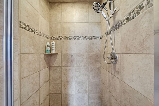 8352 Alta Vista Drive, Pinckney, MI 48169