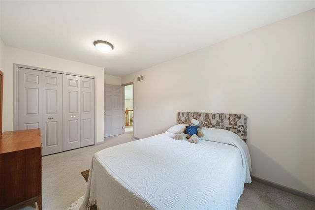 8352 Alta Vista Drive, Pinckney, MI 48169