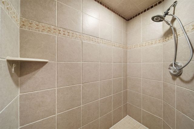 8352 Alta Vista Drive, Pinckney, MI 48169