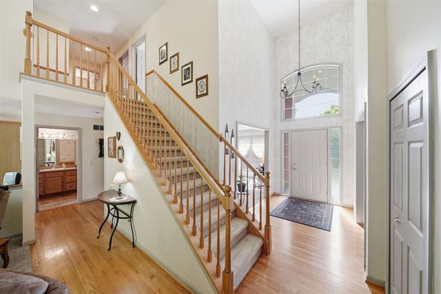 8352 Alta Vista Drive, Pinckney, MI 48169