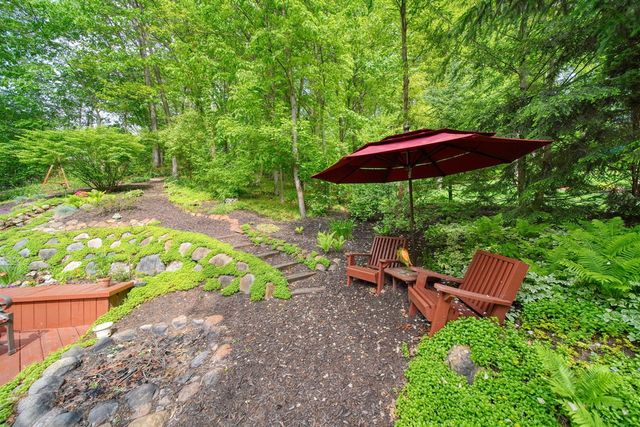 8352 Alta Vista Drive, Pinckney, MI 48169